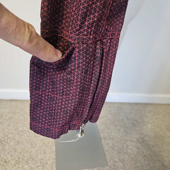 Bench Geometric Light Jacket with Hidden Hood - XL - Picture 4 of 13